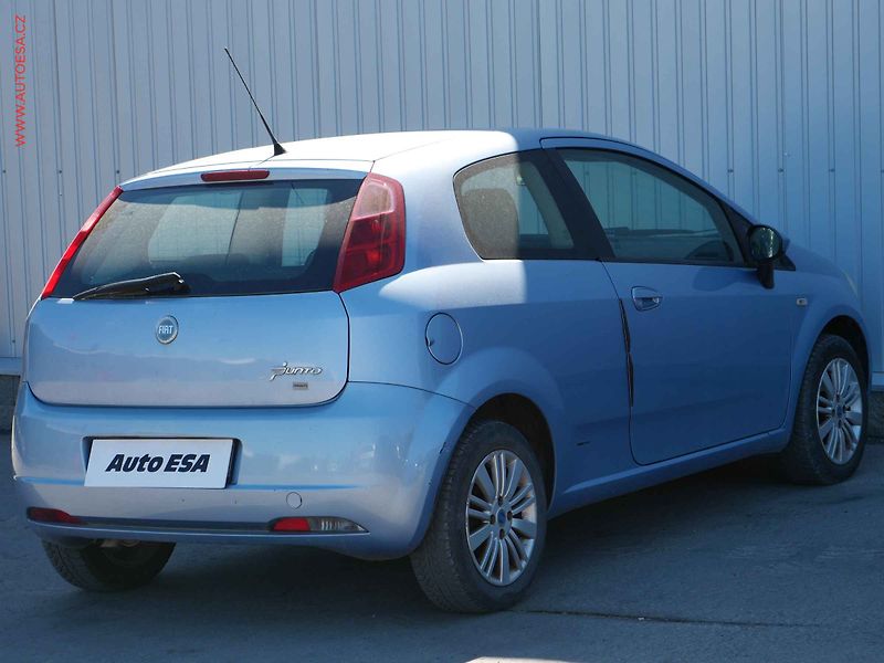Fiat Punto (2005) 1.4i, AC, STK6/28 - fotka 4 z 13