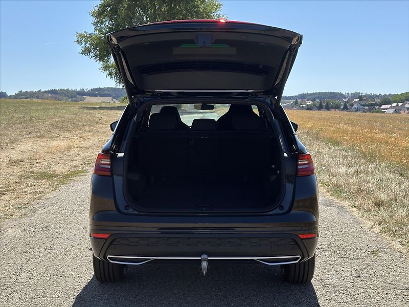 Škoda Kodiaq 2,0 TDI DSG 4x4 Sportline 7-Mí - fotka 9 z 36