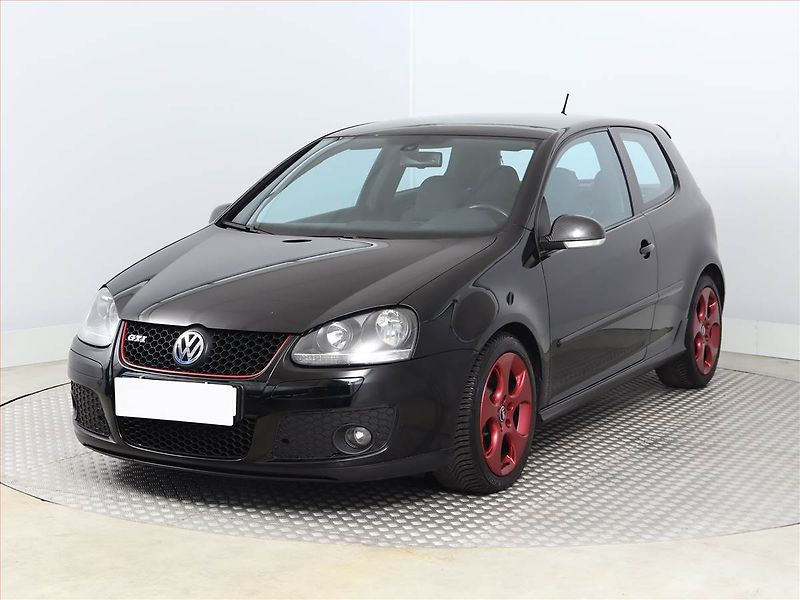 Volkswagen Golf (2006) 2.0 GTI - fotka 2 z 12