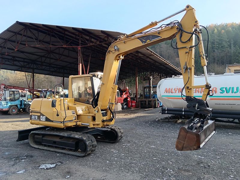 Caterpillar (2004) CATERPILLAR 307 B - fotka 2 z 18