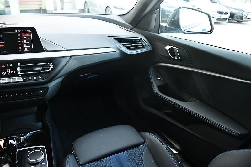 BMW Řada 2 218d MSPORT 3LZÁRUKA - fotka 9 z 50