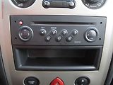 Renault Mégane (2003) 1.5 dCi, AC - náhled 12