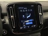 Volvo XC40 B4 AWD INSCRIPTION AUT CZ - náhled 40