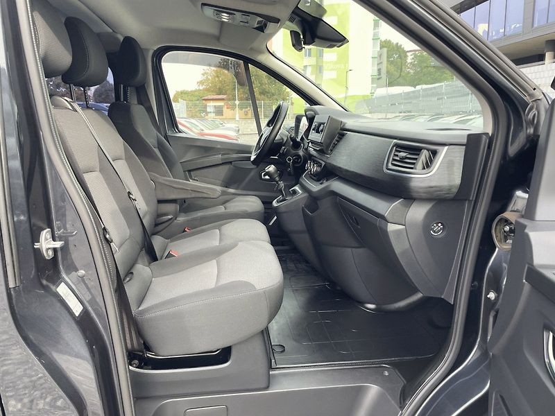 Renault Trafic (2021) 2.0 dCi,DPH,6 Míst - fotka 34 z 40