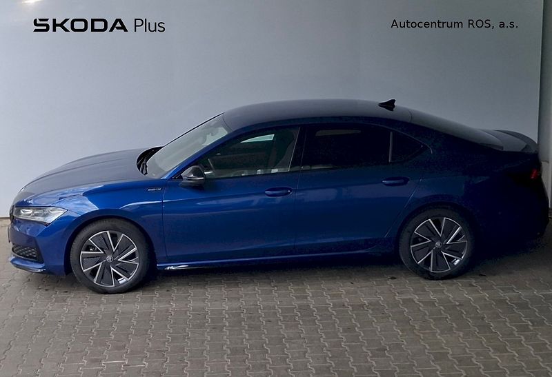 Škoda Superb (2025) SPORTLINE TS 195/2.0 A7A - fotka 3 z 31