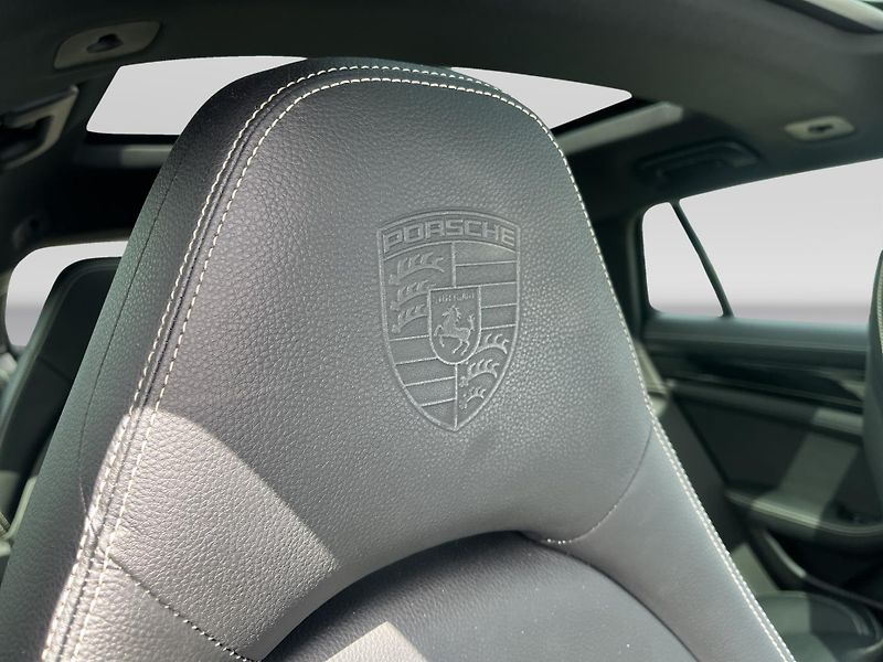 Porsche Panamera (2020) 4 - fotka 27 z 30