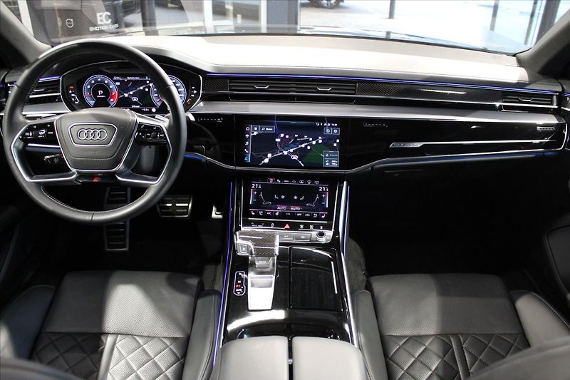Audi S8 V8 TFSi 420kW quattro NezTop/P - fotka 14 z 38