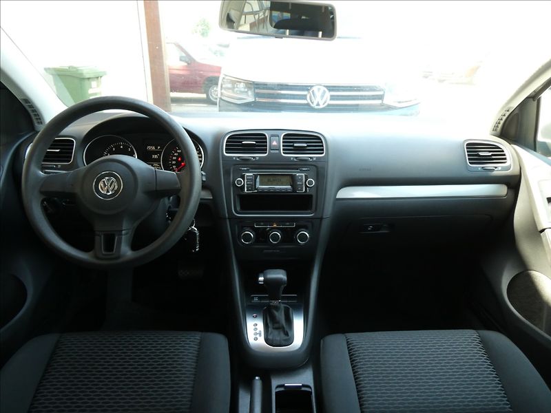 Volkswagen Golf 1,6 MPi 75kW DSG klima - fotka 27 z 40