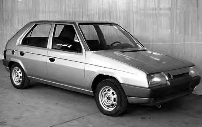 Škoda Felicia mohla být sedan.