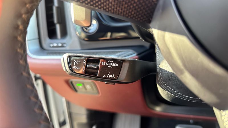 Porsche Cayenne Turbo E-Hybrid - fotka 28 z 29