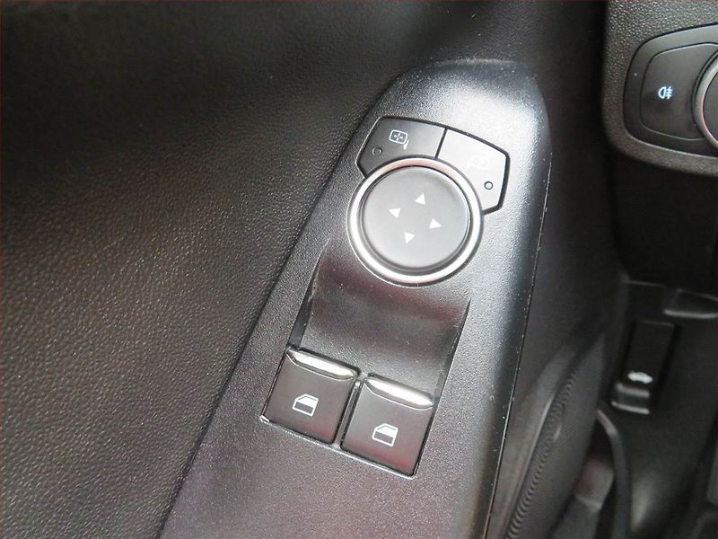 Ford Fiesta (2018) 1.1, Serv.kniha, Tempomat - fotka 14 z 14