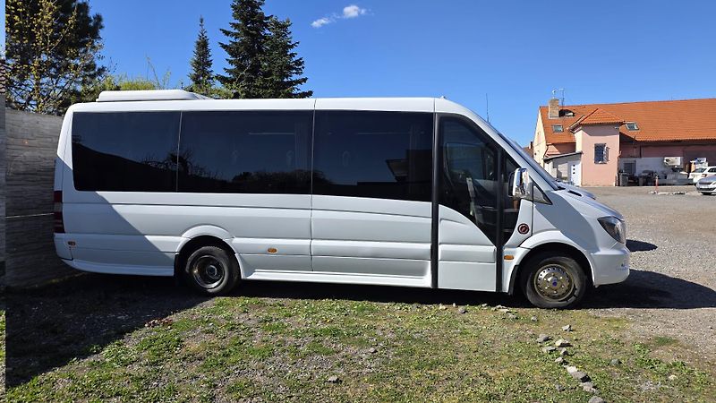 Mercedes-Benz (2016) Sprinter 519 CDI XXL- Panorama - fotka 2 z 13