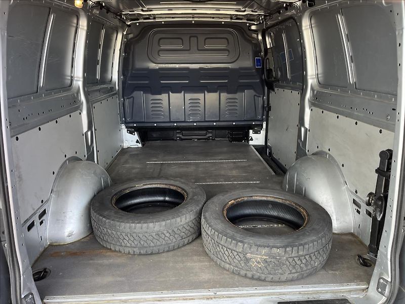 Mercedes-Benz Vito 1,8 110CDi LONG KLIMA ČR1M DPH - fotka 27 z 36
