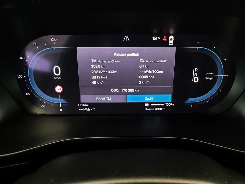 Volvo XC40 TWIN PLUS 408 PS,4X4,78KWh - fotka 24 z 50