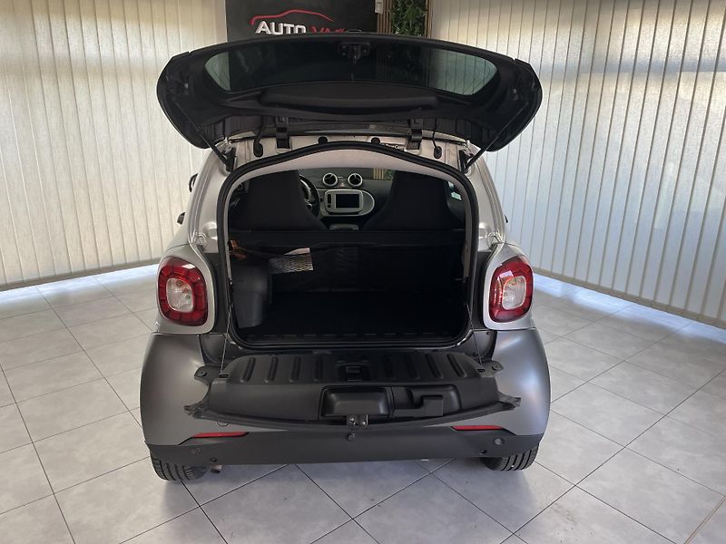 Smart Fortwo 0.9i AUTOMAT ČR 1.MAJ NAVI   - fotka 25 z 25