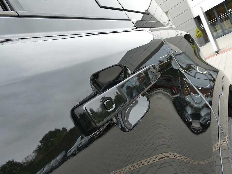 Land Rover Defender 110 3,0 X-Dynamic SE D250 - fotka 39 z 40