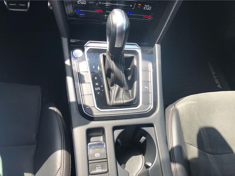 Volkswagen Arteon 2.0 TDi DSG 7st. 4Motion R-Lin - fotka 21 z 30