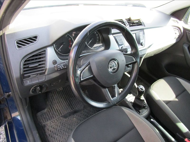 Škoda Fabia Combi 1.0TSi Ambition, Klima - fotka 10 z 36