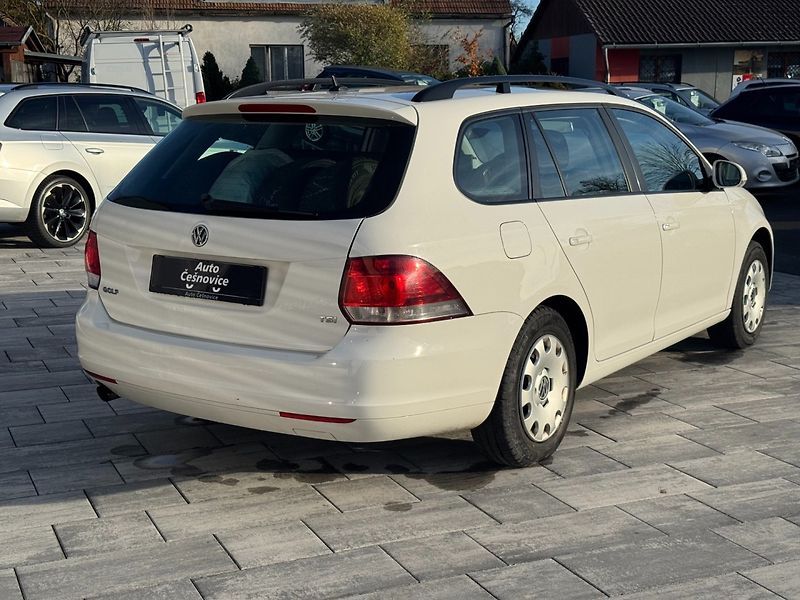 Volkswagen Golf (2013) Comfortline 1.2 TSI 77kW - fotka 5 z 40