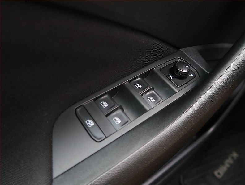 Škoda Kamiq (2021) Ambition Plus 1.0 TSI - fotka 17 z 17