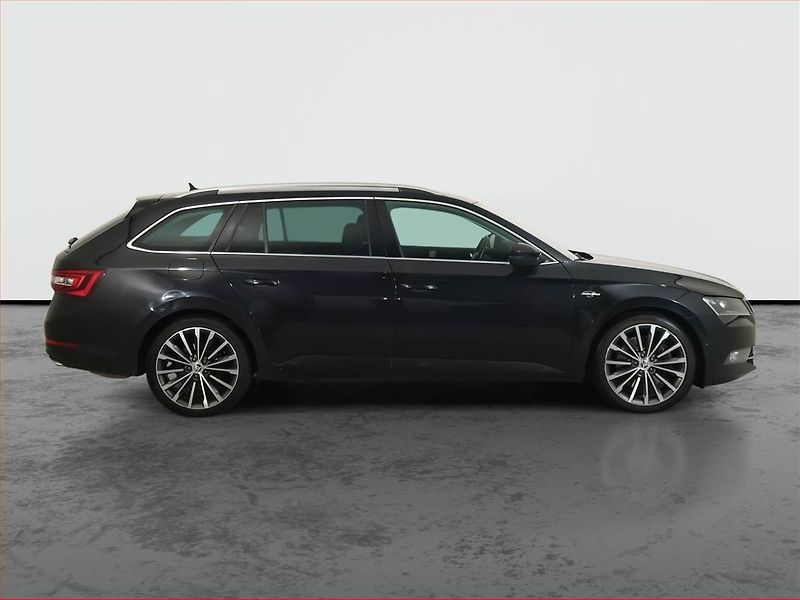 Škoda Superb (2018) Laurin&Klement 2.0 TSI, 4X4 - fotka 6 z 14