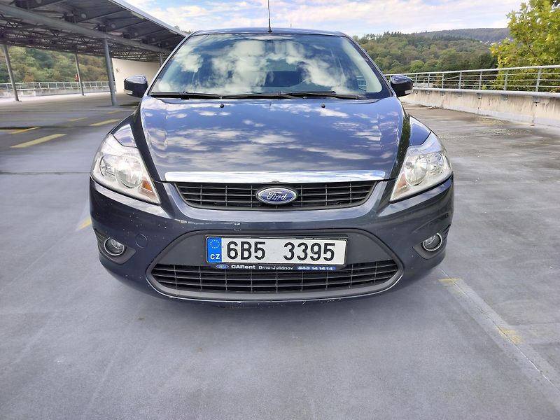 Ford Focus 1.6 TDCi - fotka 2 z 26