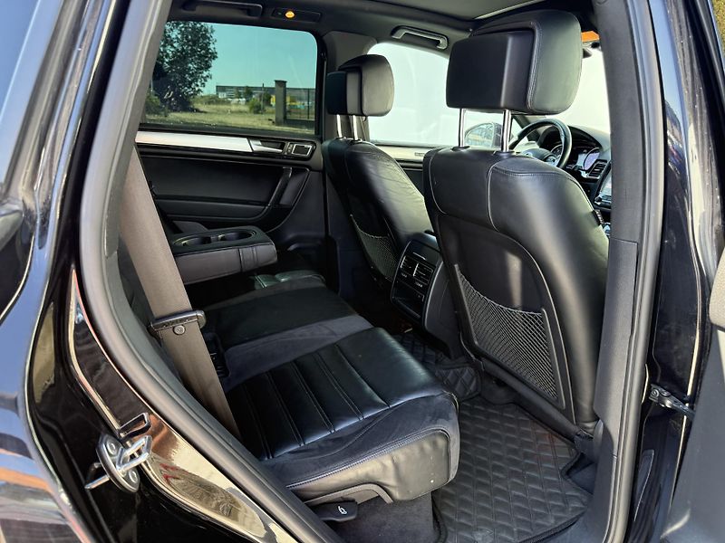 Volkswagen Touareg (2011) 3.0TDI R line 180kW - fotka 9 z 25