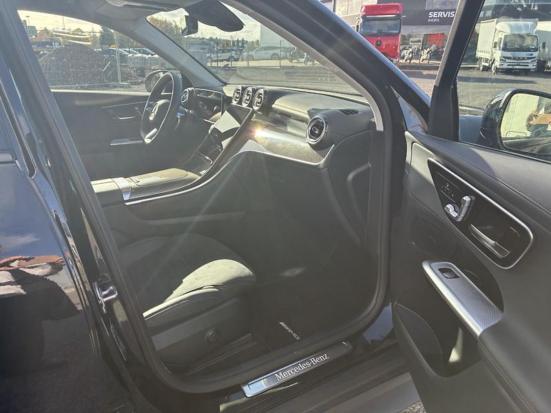 Mercedes-Benz GLC (2025) 220d 4MATIC - fotka 7 z 14