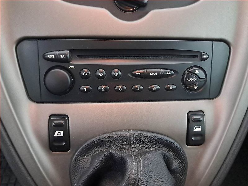 Citroën Xsara Picasso (2007) 1.6 HDi, po STK, jezdí výborně - fotka 16 z 18
