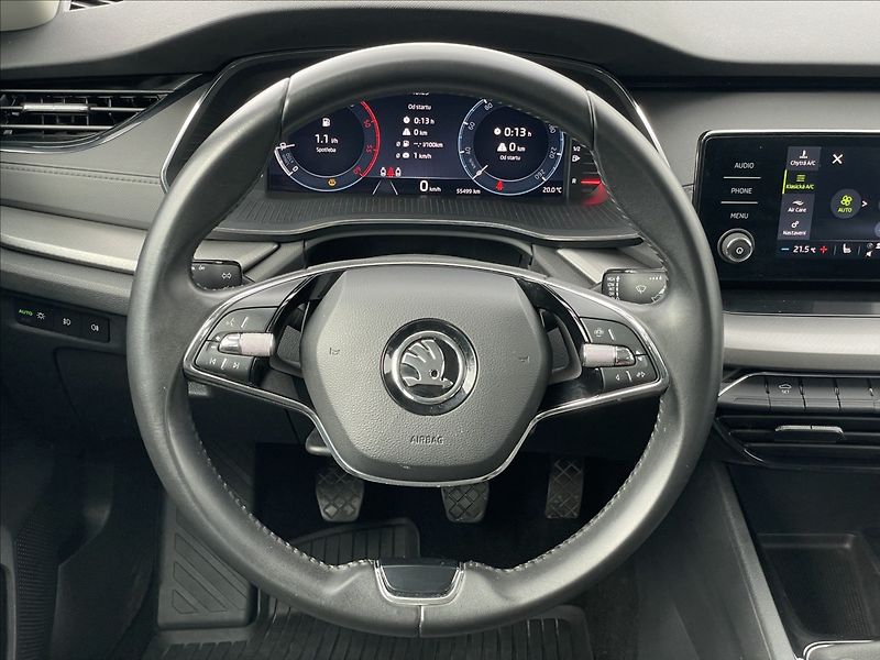 Škoda Octavia 2,0 TDI Combi Ambition Plus - fotka 8 z 23