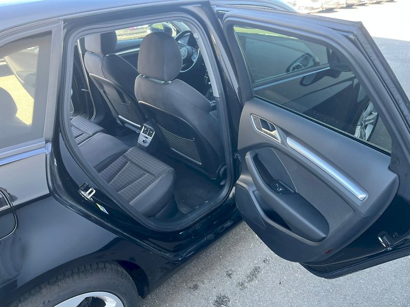 Audi A3 (2017) Nové Sportback Linie Sport 1.6 - fotka 12 z 28