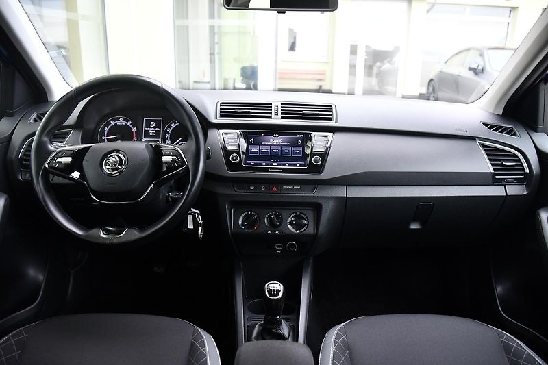 Škoda Fabia 1.0TSi 70kW AMBITION 1M ČR - fotka 5 z 33