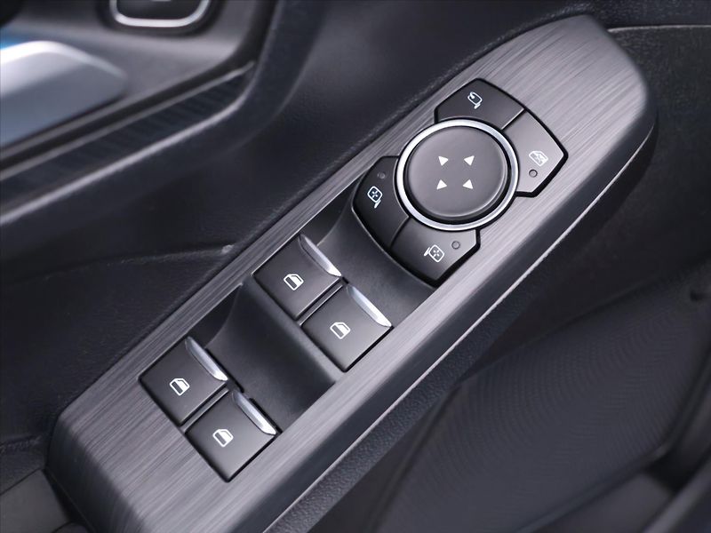 Ford Kuga 2,5 DT 112kW Hybrid CZ LED 4X4 - fotka 15 z 31