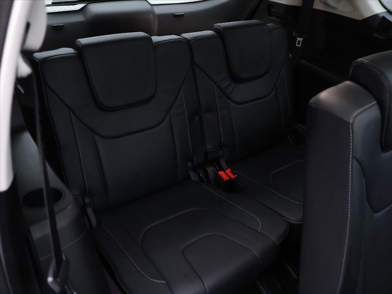 Ford S-MAX 2,0 EcoBoost 177kW Aut. DPH - fotka 14 z 39
