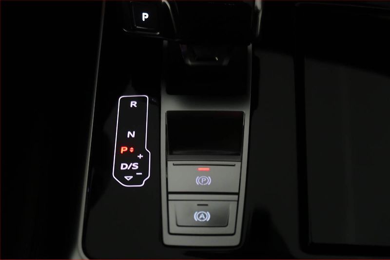 Audi Q7 (2022) 50 TDI - fotka 13 z 20