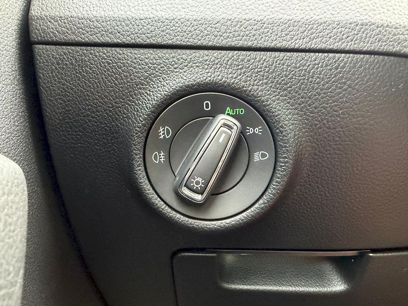 Škoda Superb (2022) 2.0 TDI 110kW DSG Business - fotka 11 z 35
