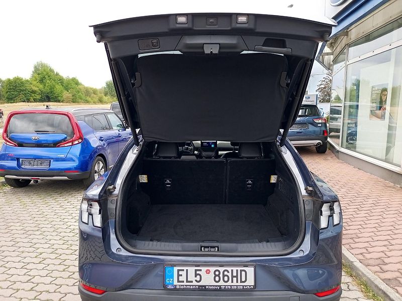 Ford Mustang Mach-E (2021) Extended Range - 99Kwh baterie - fotka 4 z 22