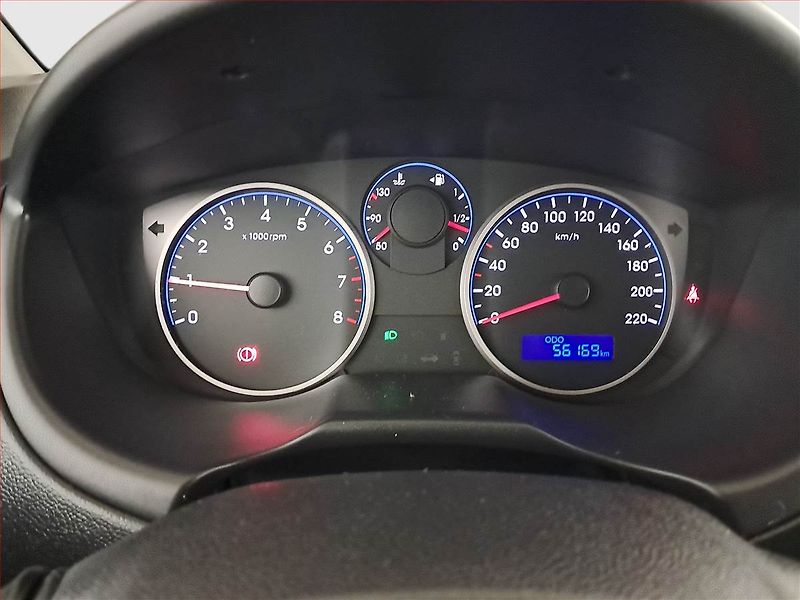 Hyundai i20 (2013) 1.2 - fotka 11 z 16