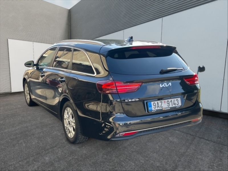 Kia Ceed 1,0 T-GDI 88 Top - fotka 4 z 11