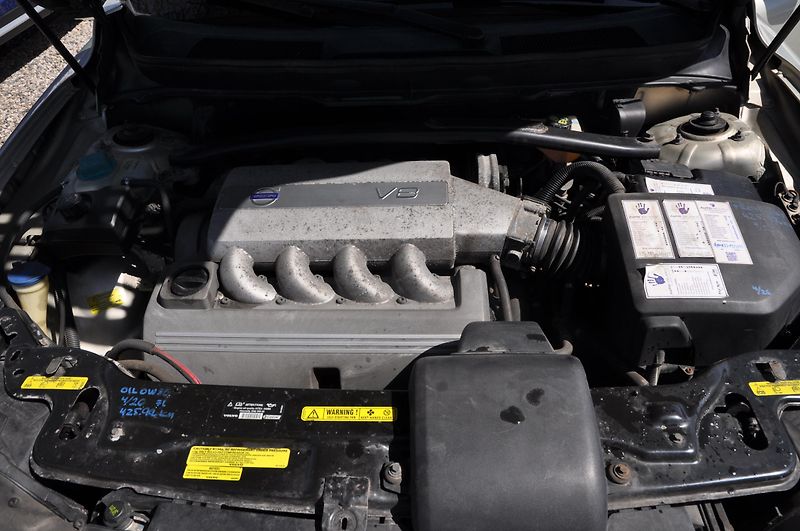Volvo XC90 4.4i V8 232kW 4x4 A/T - fotka 9 z 19
