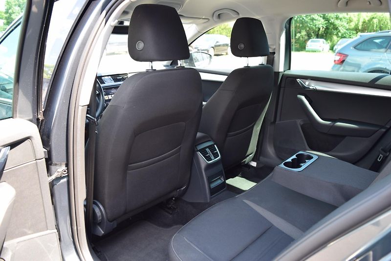 Škoda Octavia (2017) 1.4TSI 110kw AMBITION TAŽ NAVI - fotka 16 z 50