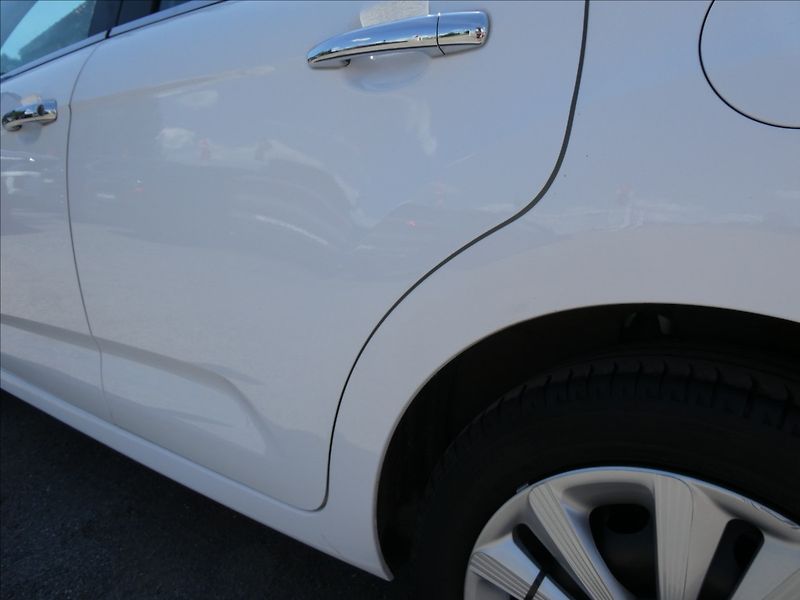 Citroën C3 1,2 i 60kW klima,závěs,2x kola - fotka 15 z 41