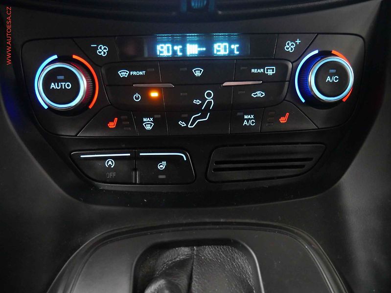 Ford Kuga (2017) 2.0 TDCi 4x4, ČR, AT, navi - fotka 18 z 21