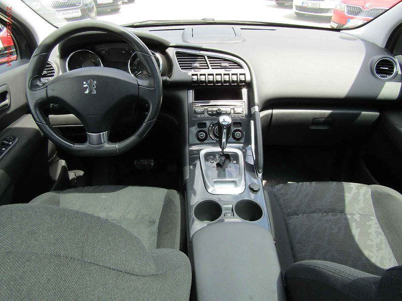Peugeot 3008 (2012) 2.0HDI, ČR, AT, headUP, xenon - fotka 8 z 17