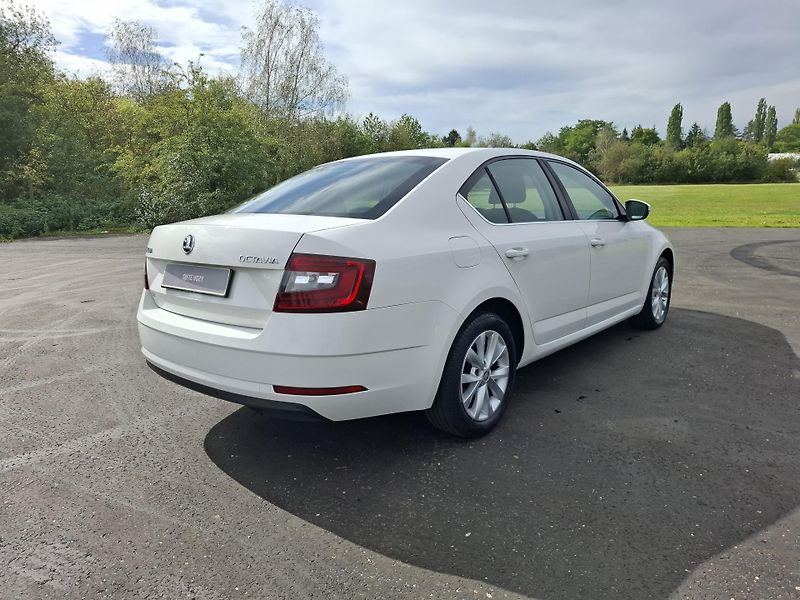 Škoda Octavia (2018) 1.6TDi 85kW,aut.klima,vyhř.sed - fotka 4 z 17