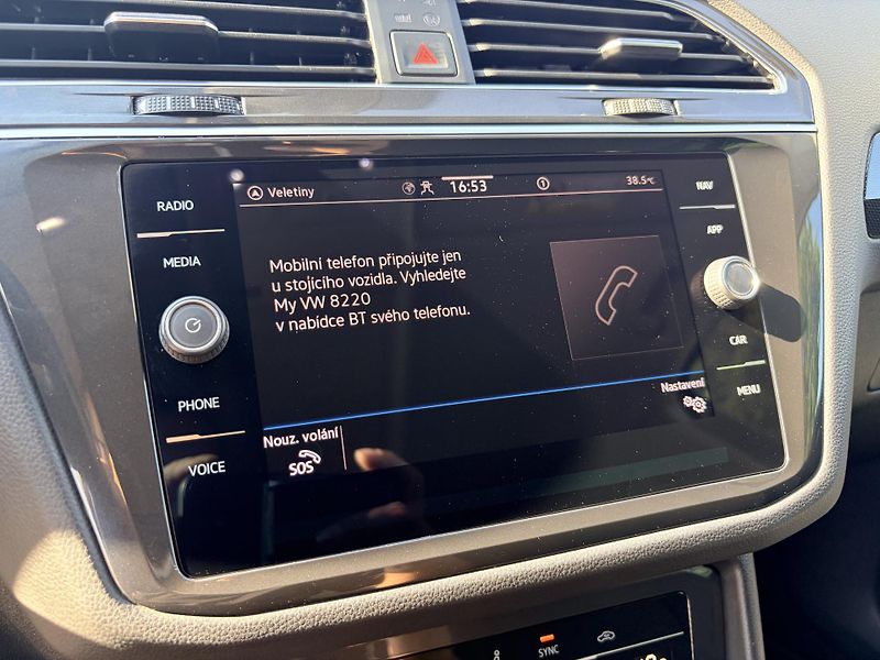 Volkswagen Tiguan 1.5TSI DSG MATRIX VIRTUAL - fotka 33 z 58