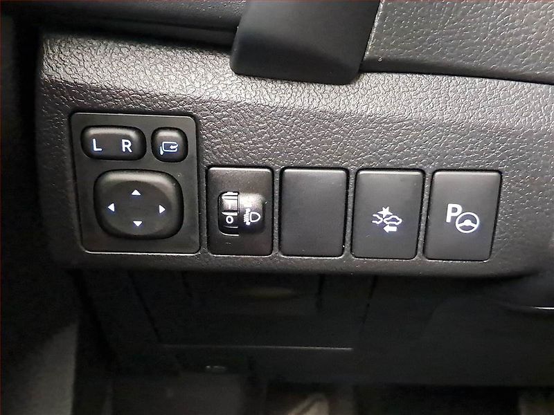 Toyota Auris (2018) 1.6 Valvematic, Automat, ČR - fotka 20 z 21