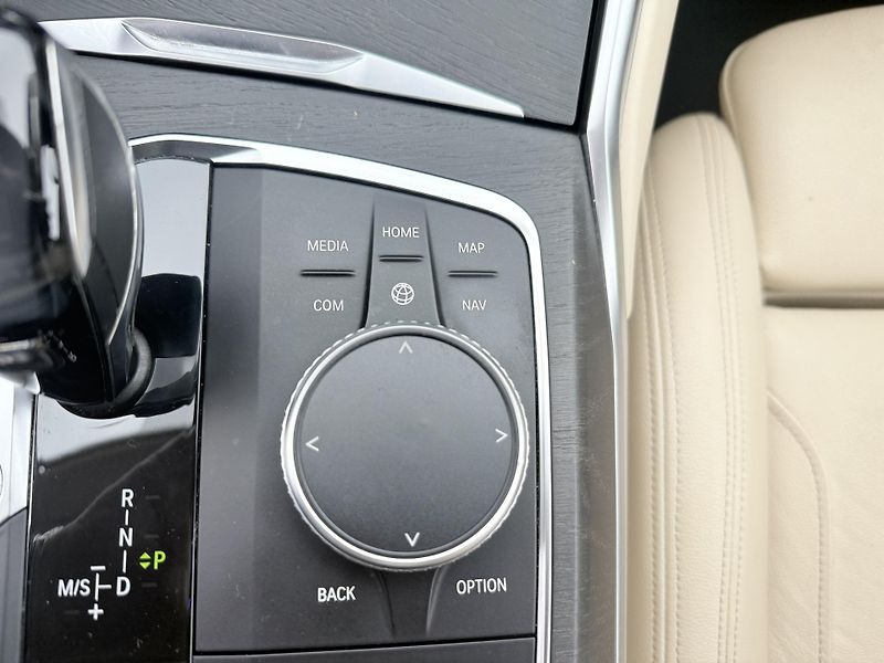 BMW Řada 3 320D  - fotka 18 z 43