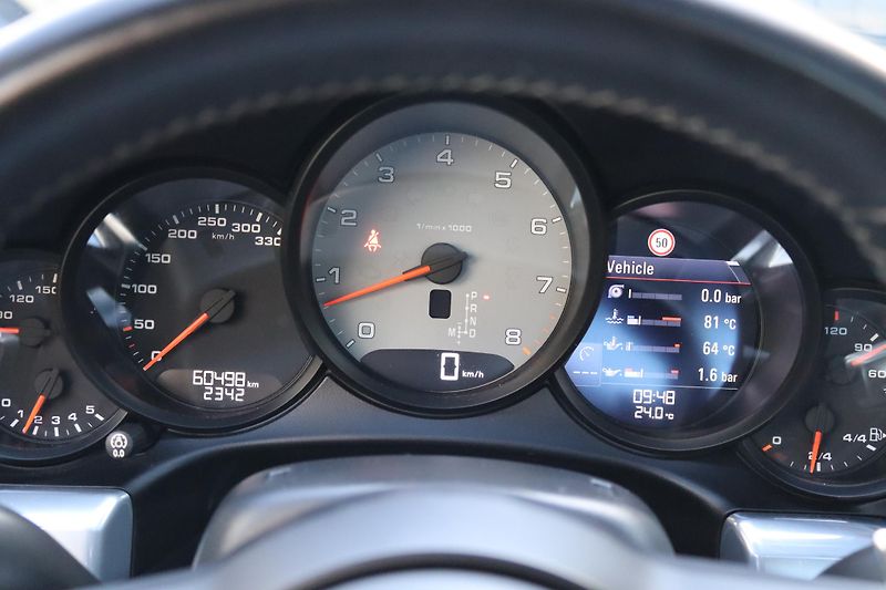 Porsche 911 991.2 CARRERA S 3.0 PDK 309kW  - fotka 32 z 50