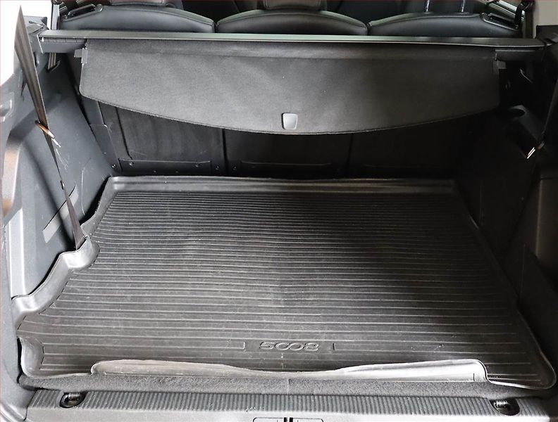 Peugeot 5008 (2019) PureTech 130, 7 míst - fotka 14 z 25